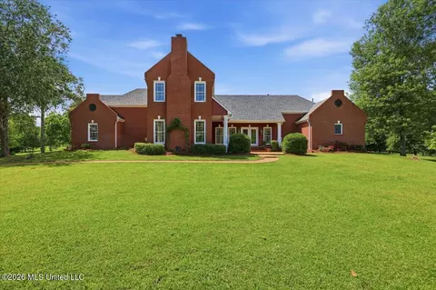 38 Greystone Dr, Madison, MS 39110
