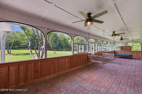 Exterior - 38 Greystone Dr, Madison, MS 39110 photo 6 of 18