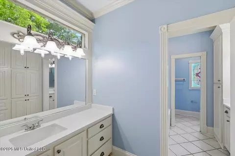 Bath - 38 Greystone Dr, Madison, MS 39110 photo 2 of 8