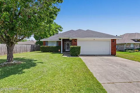 13528 Windrose Cir, Gulfport, MS 39503