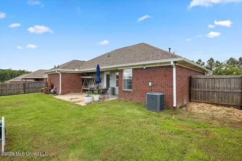 Exterior - 612 Shadowridge Dr, Brandon, MS 39047 photo 3 of 6