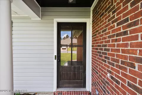 Entry Way - 612 Shadowridge Dr, Brandon, MS 39047 photo 1 of 1