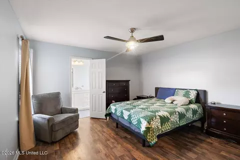 Bedroom - 612 Shadowridge Dr, Brandon, MS 39047 photo 1 of 3
