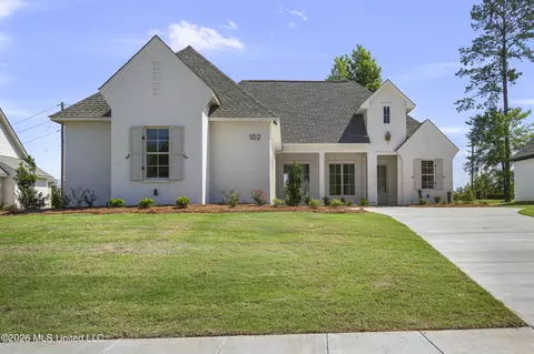 102 Grayson Way, Madison, MS 39110