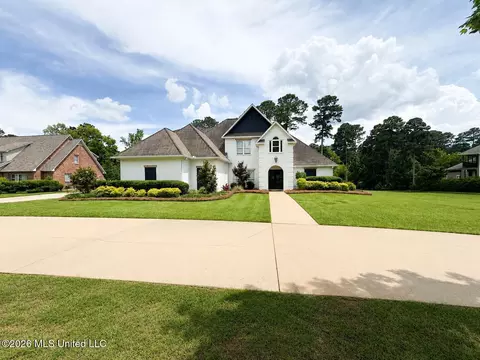 Exterior - 114 Redbud Dr, Brandon, MS 39047 photo 3 of 6