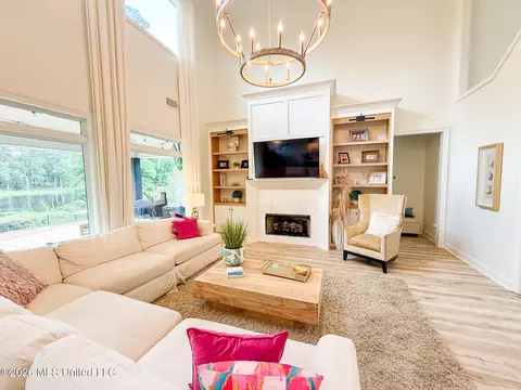 Living - 114 Redbud Dr, Brandon, MS 39047 photo 1 of 3