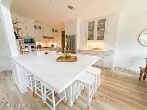 Kitchen - 114 Redbud Dr, Brandon, MS 39047 photo 1 of 3