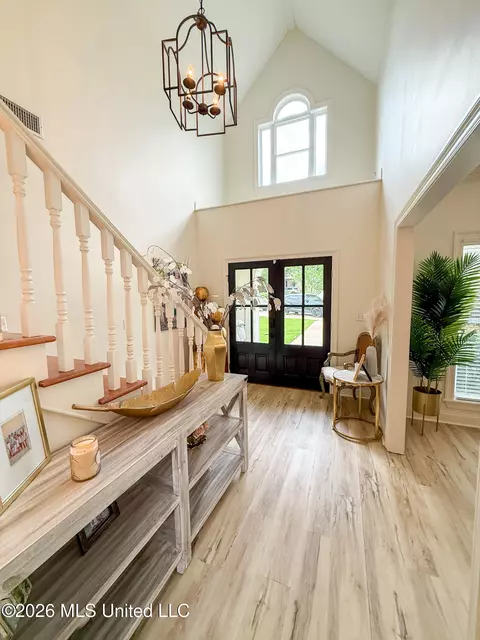 Entry Way - 114 Redbud Dr, Brandon, MS 39047 photo 1 of 2