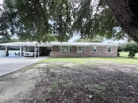 22612 Hwy 613, Moss Point, MS 39562