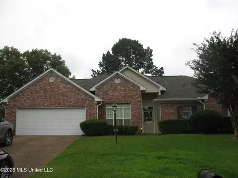 129 Warrior Ln, Clinton, MS 39056