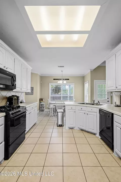 Kitchen - 129 Warrior Ln, Clinton, MS 39056 photo 3 of 4