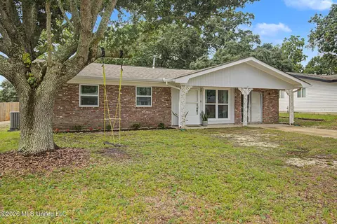 2317 Arbor Dr, Biloxi, MS 39531