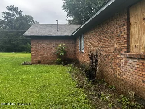 314 N Main St, Mount Olive, MS 39119 photo 4