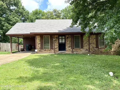 850 Hackberry Dr, Southaven, MS 38671