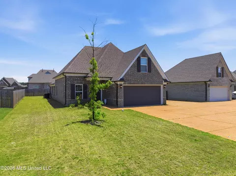 8628 Jackie Dr, Southaven, MS 38672
