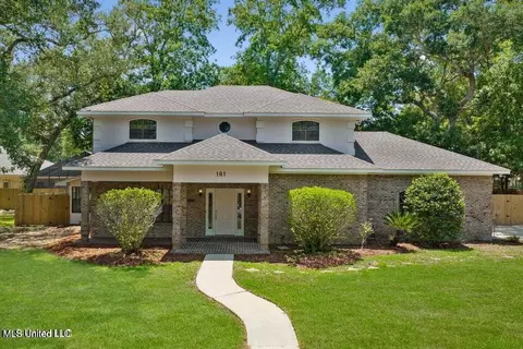 161 Spence Dr, Pass Christian, MS 39571