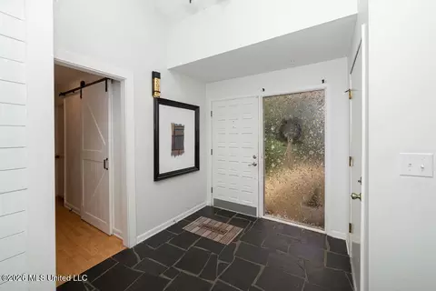 Entry Way - 5420 Diamondhead Dr, Diamondhead, MS 39525 photo 1 of 3