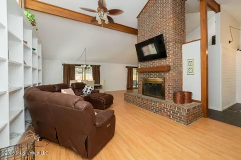 Living - 5420 Diamondhead Dr, Diamondhead, MS 39525 photo 2 of 3