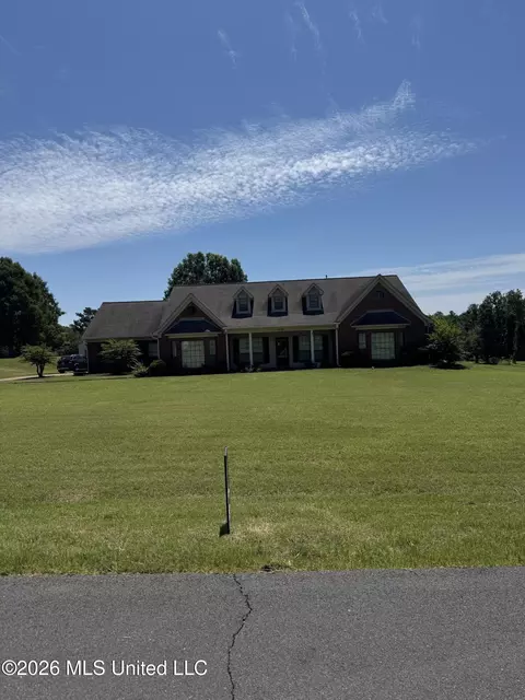 4430 Summers Pl Dr, Olive Branch, MS 38654