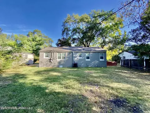 227 Broadmoor Dr, Jackson, MS 39206 photo 10
