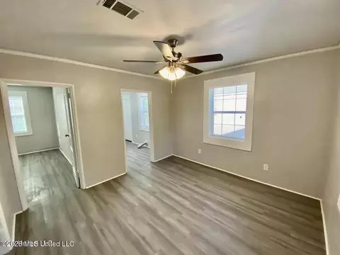 227 Broadmoor Dr, Jackson, MS 39206 photo 6