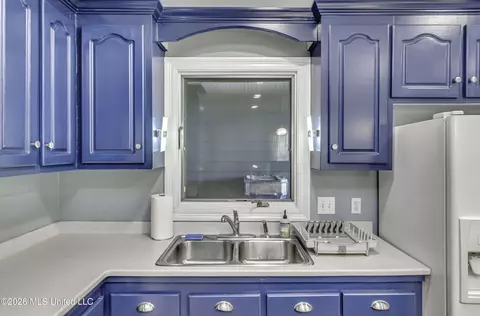 Kitchen - 482 Cane Creek Rd, Flora, MS 39071 photo 5 of 6