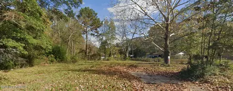 608 Queen Julianna Ln, Jackson, MS 39209