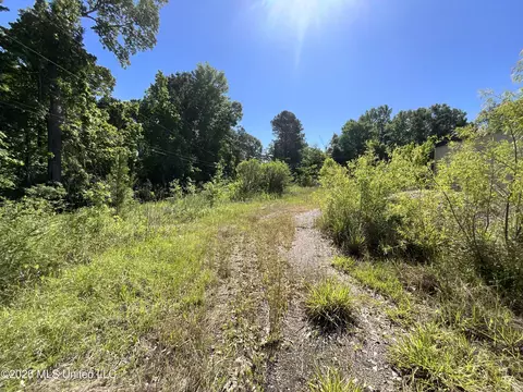 100 N Ms-33 Hwy, Roxie, MS 39661