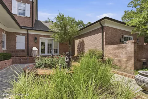 Exterior - 147 Chantilly Dr, Madison, MS 39110 photo 10 of 28