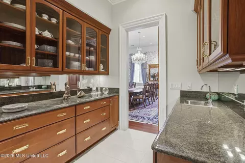 Kitchen - 147 Chantilly Dr, Madison, MS 39110 photo 1 of 7
