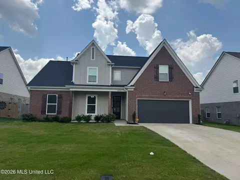 10257 April Springs Dr, Olive Branch, MS 38654