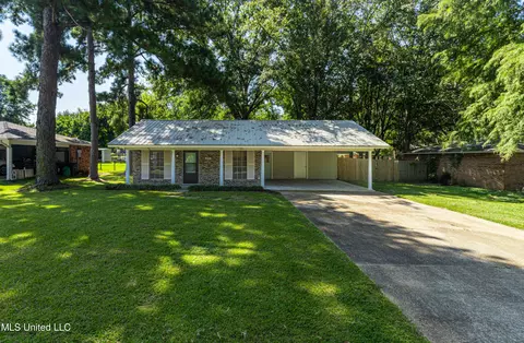 239 Traceland Dr, Madison, MS 39110