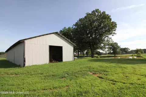 2841 Oak Grove Cv, Hernando, MS 38632