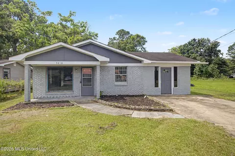 5018 Frederick St, Moss Point, MS 39563