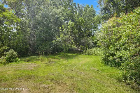 Exterior - 5018 Frederick St, Moss Point, MS 39563 photo 4 of 4