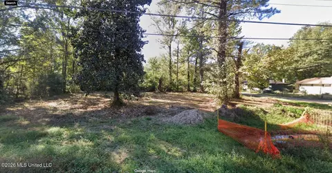 927 Woody Dr, Jackson, MS 39212