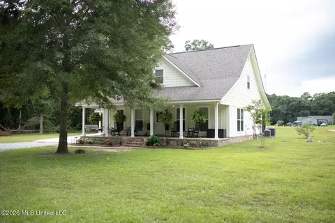7720 Coleman Homestead Rd, Moss Point, MS 39562