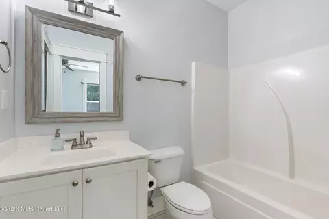Bath - 479 Hope Rd, Coldwater, MS 38618 photo 3 of 5