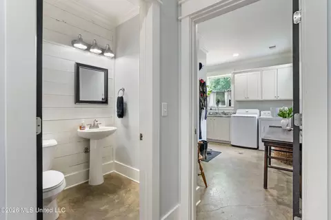 Entry Way - 479 Hope Rd, Coldwater, MS 38618 photo 5 of 8