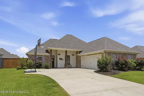 612 Peregan St, Canton, MS 39046