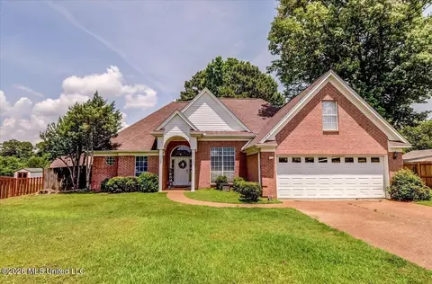 Exterior - 1246 Pontotoc St, Hernando, MS 38632 photo 3 of 8