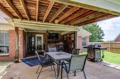 Exterior - 1246 Pontotoc St, Hernando, MS 38632 photo 4 of 8