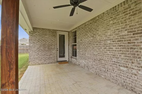 Exterior - 124 Autumn Dr, Madison, MS 39110 photo 3 of 4