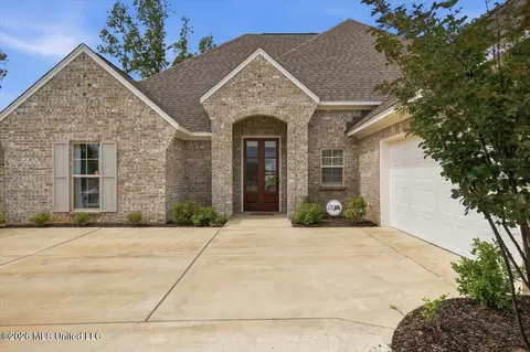 Exterior - 124 Autumn Dr, Madison, MS 39110 photo 2 of 4