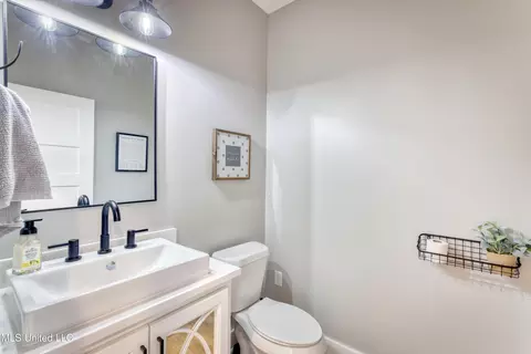 Bath - 4441 Audubon Trl, Biloxi, MS 39532 photo 6 of 6