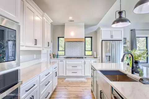 Kitchen - 4441 Audubon Trl, Biloxi, MS 39532 photo 1 of 3