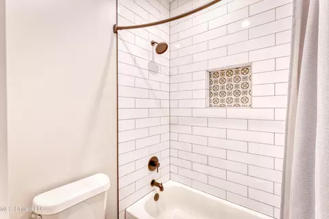 Bath - 4441 Audubon Trl, Biloxi, MS 39532 photo 5 of 6