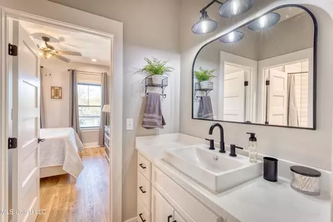 Bath - 4441 Audubon Trl, Biloxi, MS 39532 photo 4 of 6