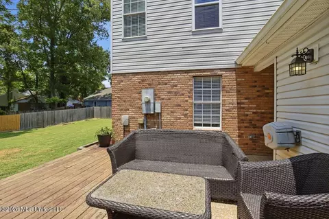 Exterior - 111 Shadow Hill Dr, Madison, MS 39110 photo 4 of 11