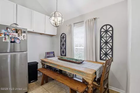 Dining - 111 Shadow Hill Dr, Madison, MS 39110 photo 2 of 2